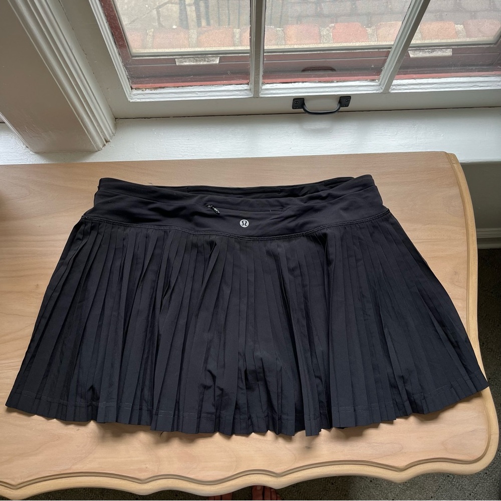 Women’s Lululemon Pleat to Street Skirt Black Size 10